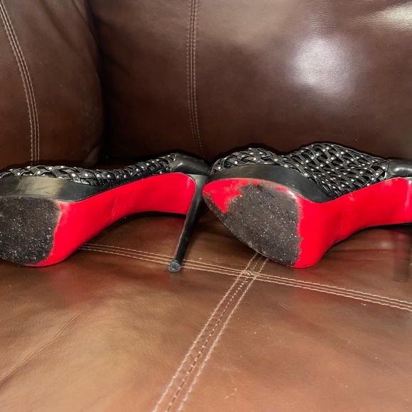 Christian Louboutin Black Woven Peep-Toe Heels Size 8 - Picture 4 of 5
